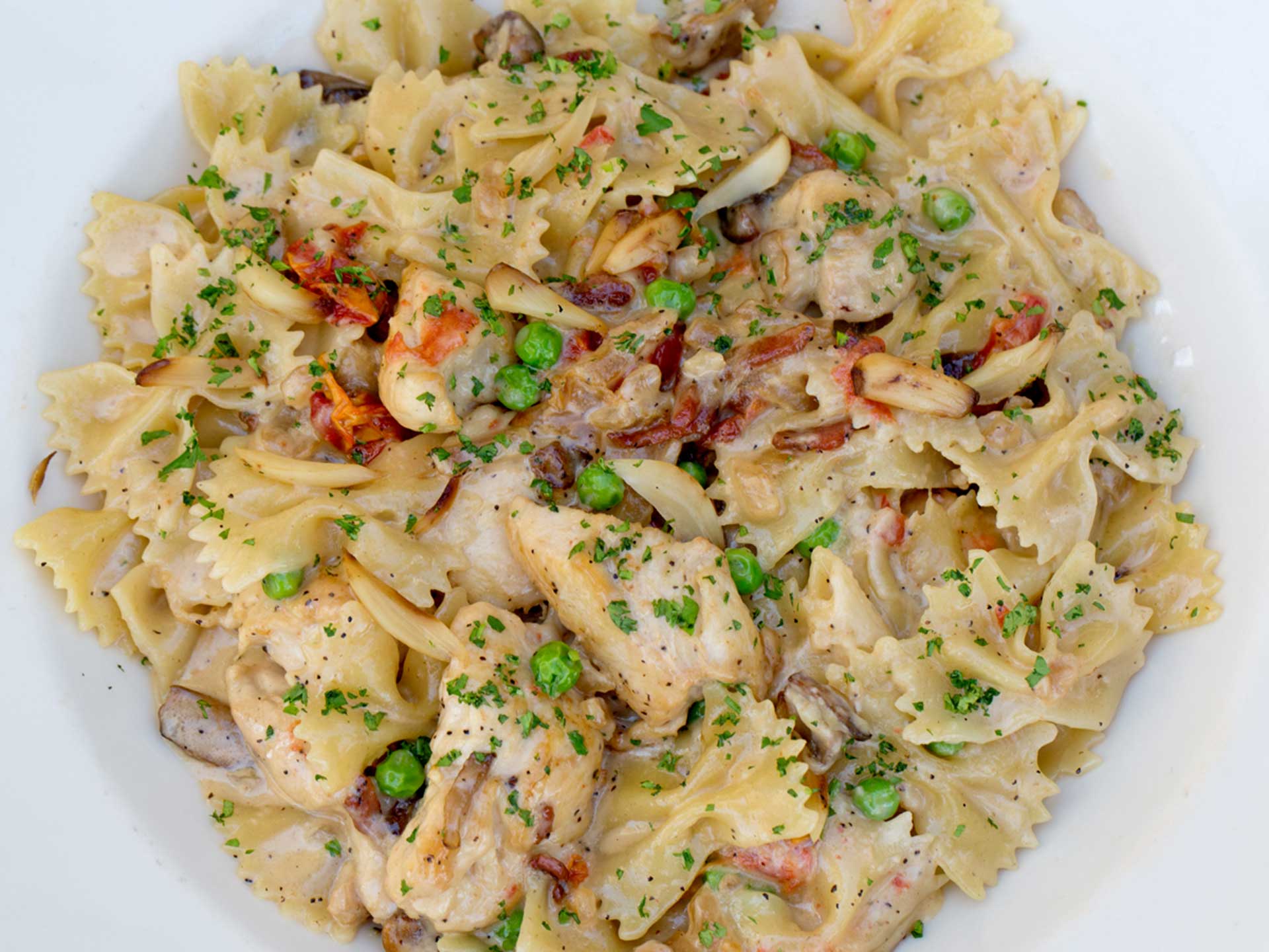 Farfalle with Chicken and Roasted Garlic